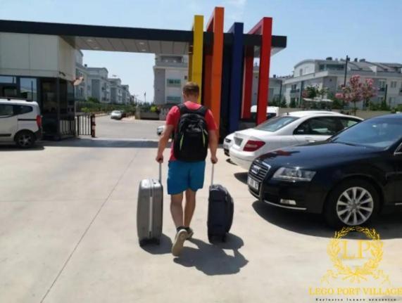 Close Airport,Mall Of Antalya Shopping Center,Tram Station Exterior photo